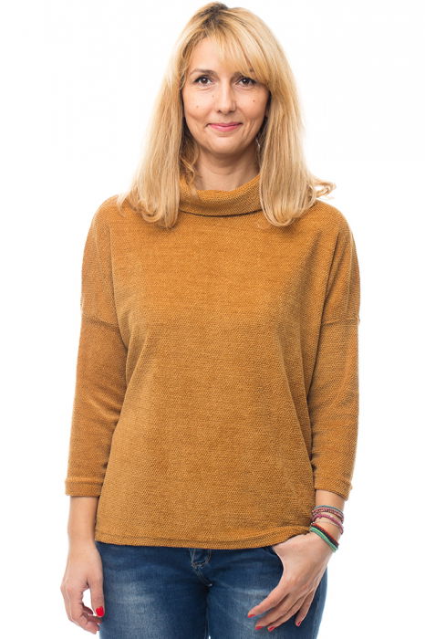 Pulover mustar cu guler inalt [1]