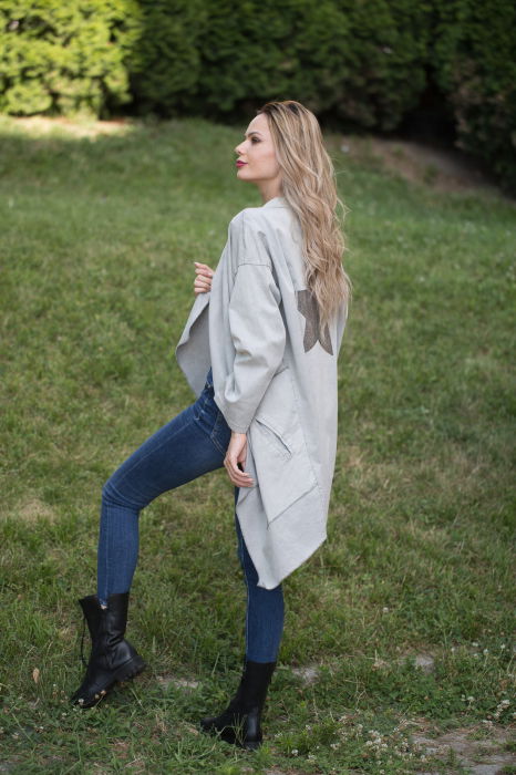 Jacheta gri asimetrica in colturi, cu stea pe spate [4]