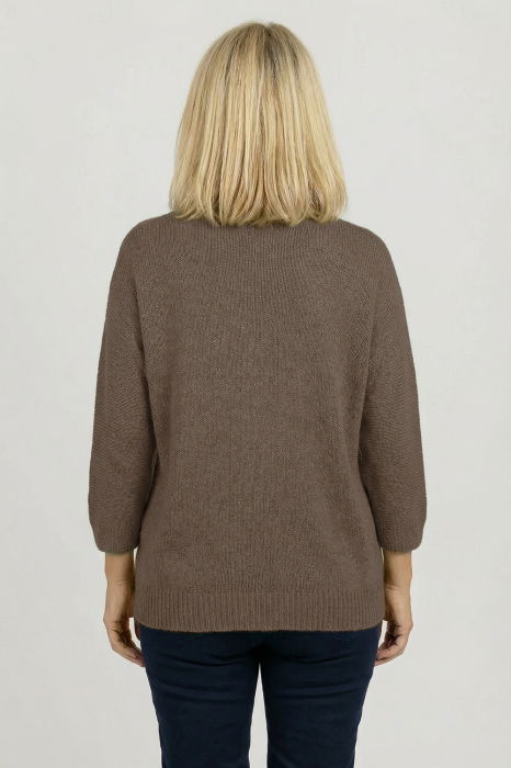 Pulover pufos fango cu decolteu in V si maneca fluture [3]