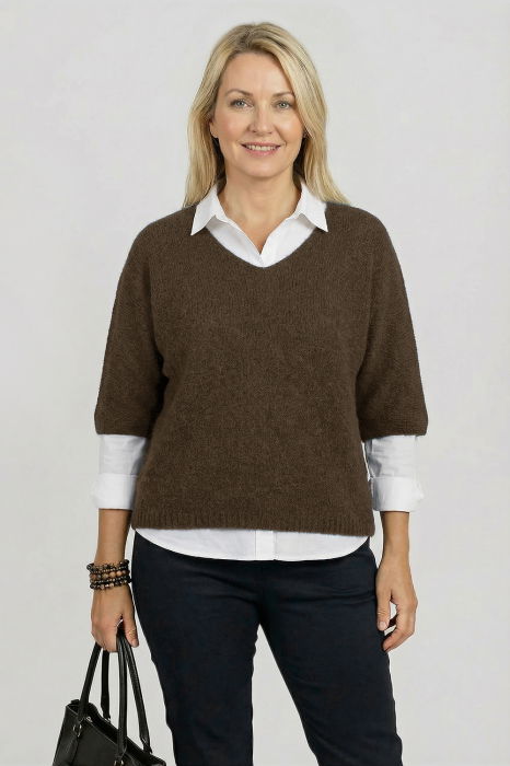 Pulover pufos cu alpaca, oversize cu maneca fluture, maro [3]