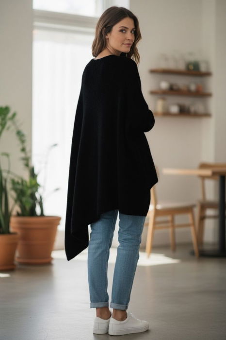 Pulover pufos negru, oversize cu colt si decolteu in V [3]