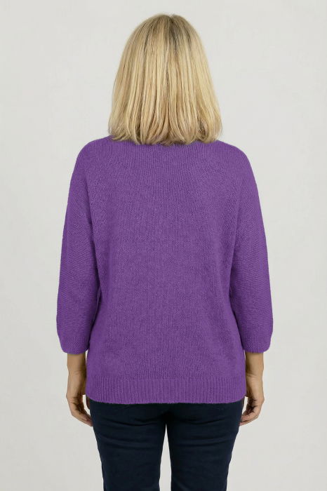 Pulover pufos mov cu decolteu in V si maneca fluture [3]