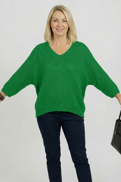 Pulover pufos verde cu decolteu in V si maneca fluture [2]
