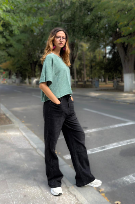 Pulover versatil cu maneca fluture din vascoza, verde prafuit [3]