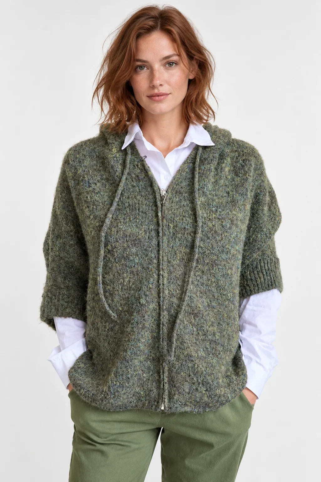 Pulover versatil cu maneca fluture, fermoar si gluga, verde cu amestec de lana si mohair — Colecție Damă, Pulovere și cardigane