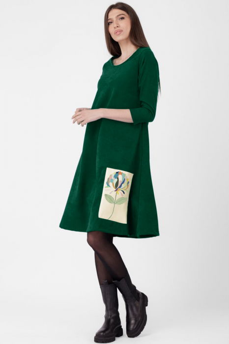 Rochie `A line`, din material catifelat, verde inchis, cu aplicatie color [1]