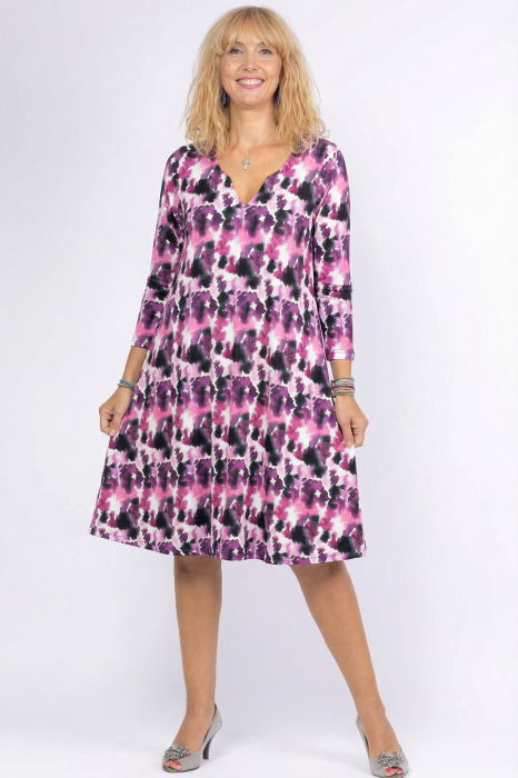 Rochie `A line` midi, cu decolteu traditional si imprimeu mov si fucsia [1]