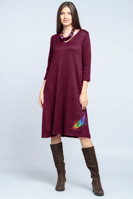 Rochie `A line` midi, din jerseu moale cu imprimeu pana, visinie [1]