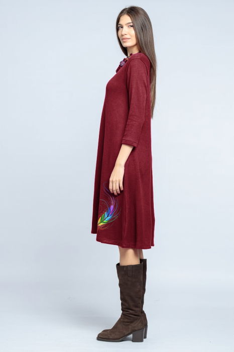 Rochie `A line` midi, din jerseu moale cu imprimeu pana, bordo [2]