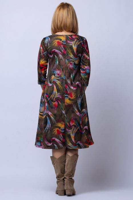 Rochie `A line` midi, imprimeu predominant in nuante de kaki-galben, din vascoza [3]