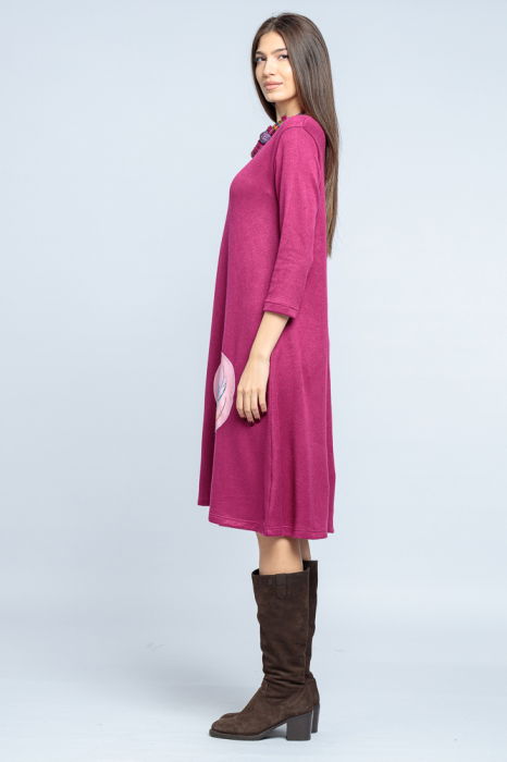 Rochie `A line` midi, din jerseu moale cu aplicatie pana, mov zmeura [3]