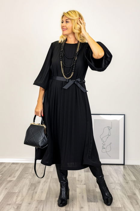 Rochie A-line neagra, plisata cu maneca clopot si cordon [4]