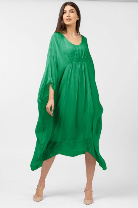Rochie verde in colturi, lunga, ampla, din matase si vascoza, cu detaliu sub bust