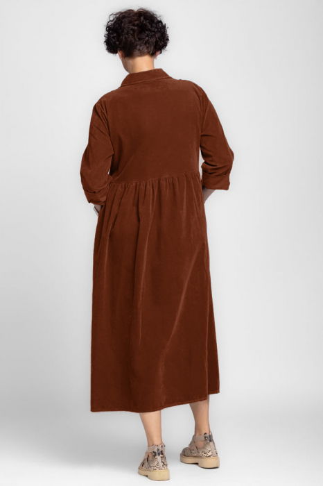 Rochie camasa maro ciocolata din catifea reiata, taiata in talie [3]