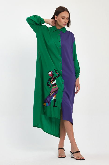 Rochie camasa oversize verde-mov cu broderie silueta fata africana, din vascoza [3]