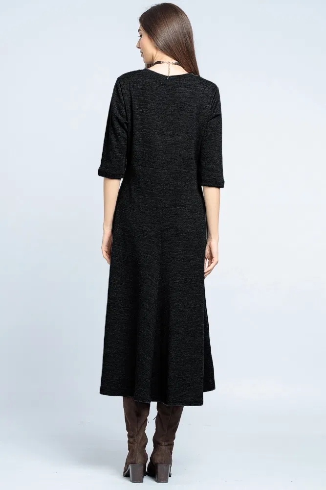 Rochie cambrata din tricot de vascoza, neagra [3]