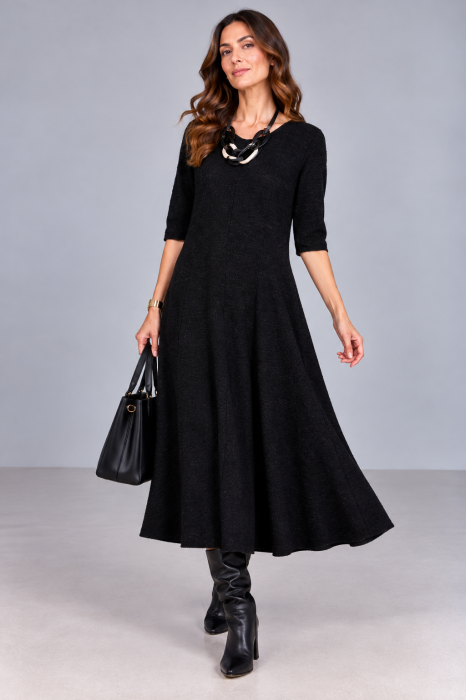 Rochie lunga, cambrata, din tricot de vascoza, neagra