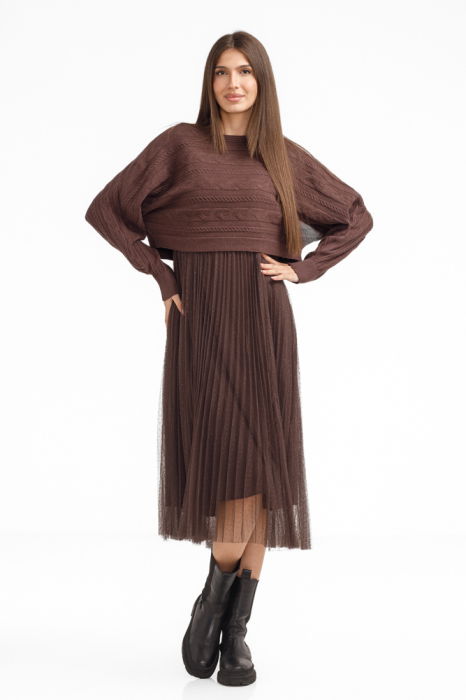 Rochie suprapusa din tulle cu bulinute cu puloveras cu model, maro