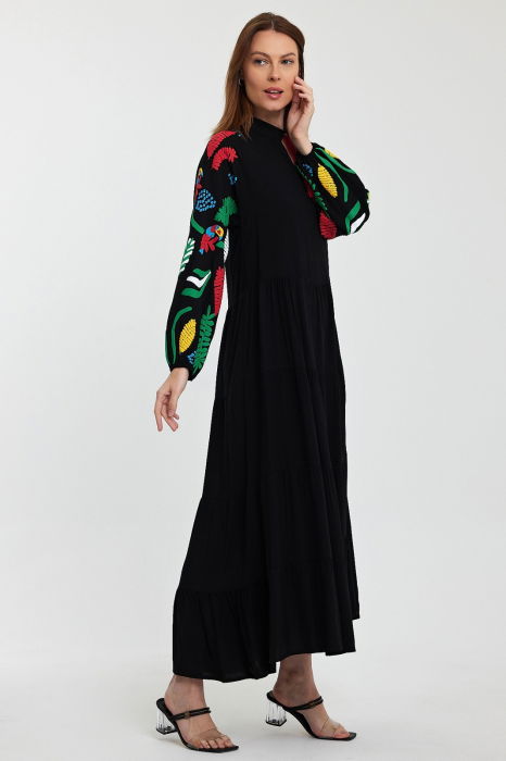 Rochie neagra cu imprimeu cauciucat cu papagali si maneci bufante, din vascoz [8]
