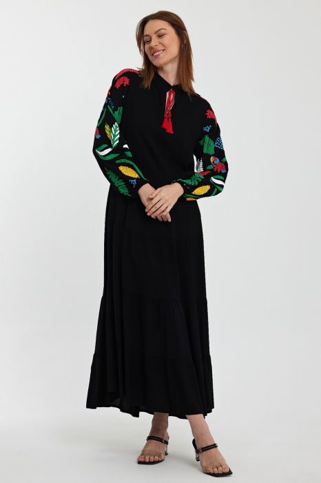 Rochie neagra cu imprimeu cauciucat cu papagali si maneci bufante, din vascoz [4]