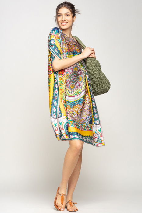 Rochie de plaja tip poncho din matase cu mandala centrala in chenar galben si gri [3]