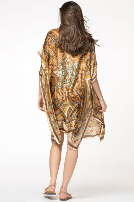 Rochie de plaja tip poncho din matase cu motive orientale pe fond bej [3]