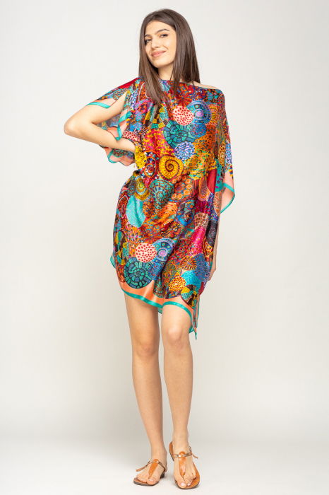 Rochie de plaja tip poncho din matase imprimat cu mandale multicolore cu turcoaz si corai pe margine [2]