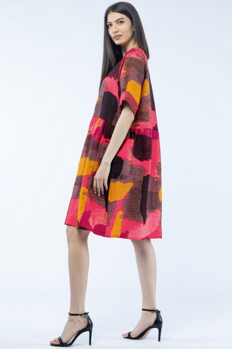 Rochie de vara midi din in, cu imprimeu pictural pe fond fucsia [2]