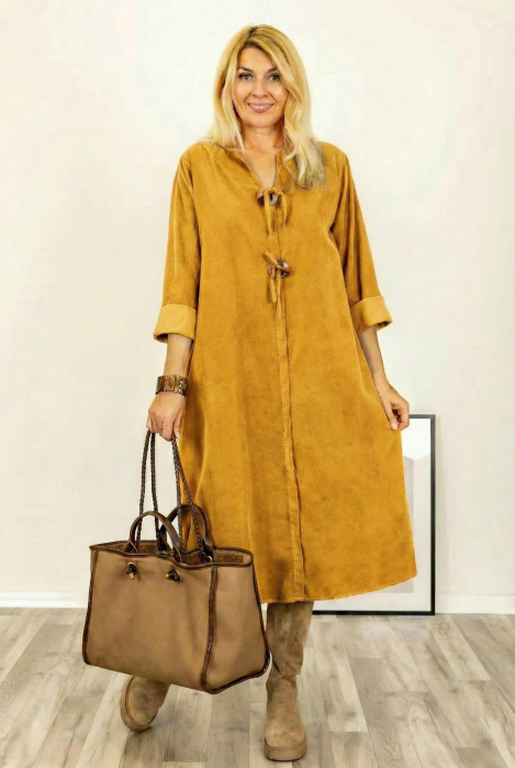 Rochie din catifea reiata, cu nasturi mari de lemn pe piept, galben mustar [1]