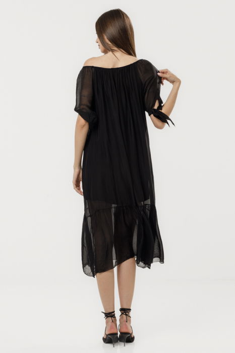 Rochie din matase si vascoza cu detalii feminine si croiala lejera, neagra [4]