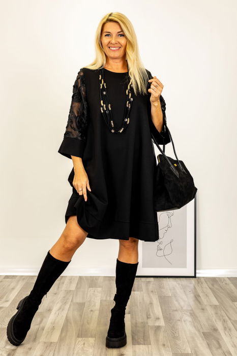 Rochie neagra eleganta cu maneci din tull brodat [2]