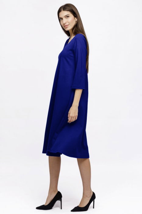 Rochie Eva midi albastra A line din tricot de vascoza si decolteu rotund [3]