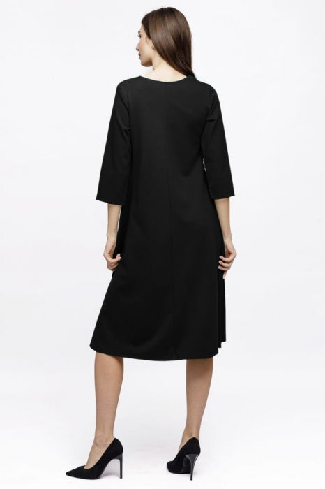 Rochie Eva midi neagra A line din tricot de vascoza si decolteu rotund, imprimeu floare la piept [3]