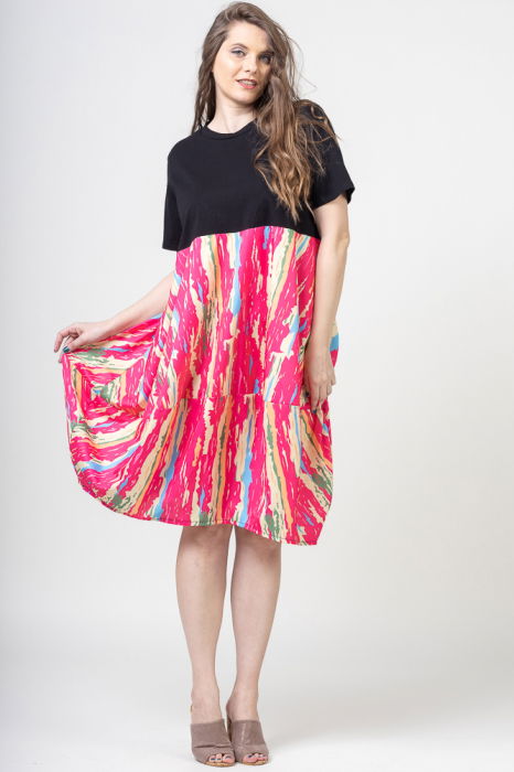 Rochie lalea cu bust negru si imprimeu predominant fucsia [3]