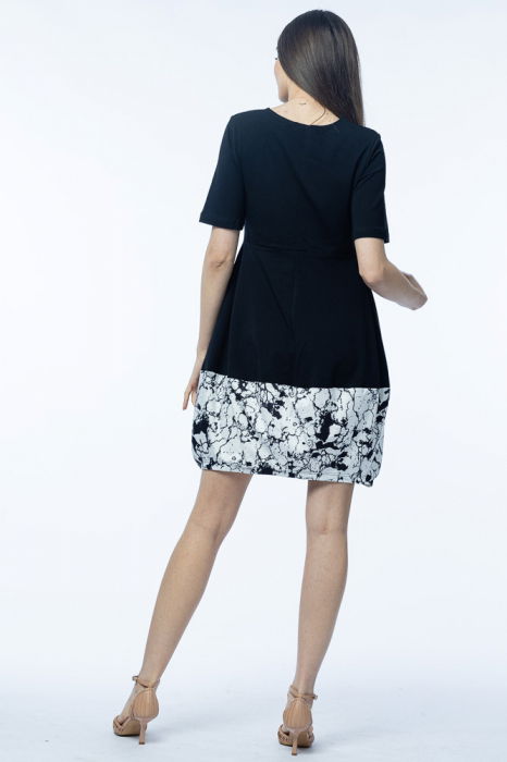 Rochie lalea neagra, din bumbac, cu imprimeu la poale [3]