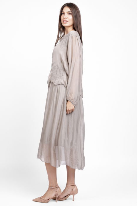 Rochie lunga bej, cu broderie florala si bordura, din matase si vascoza [3]