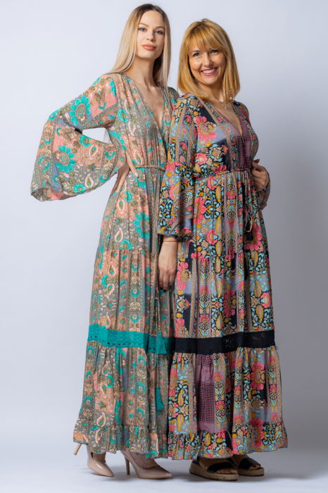 Rochie lunga din matase indiana cu volane si imprimeu floral si insetie de dantela neagra [4]