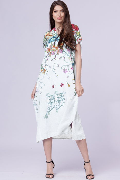 Rochie lunga din in cu imprimeu pictural floral si funda pe spate, pe fond alb