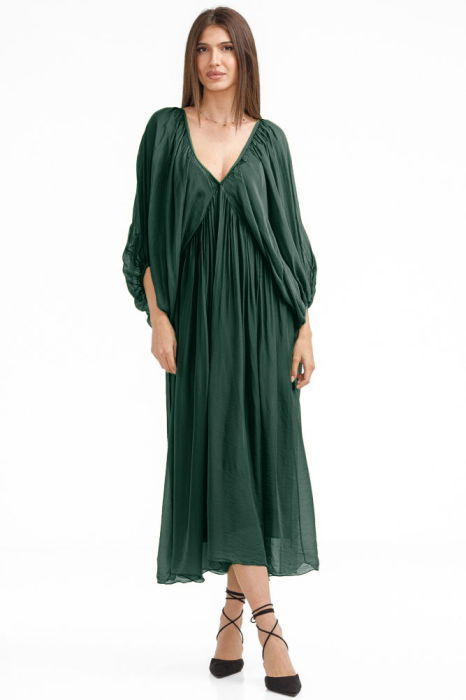 Rochie lunga din matase si vascoza,, cu maneci ample si decolteu adanc, verde inchis