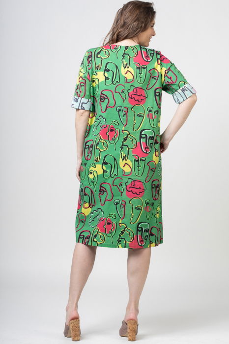 Rochie midi din bumbac cu imprimeu chipuri pe fond verde [5]