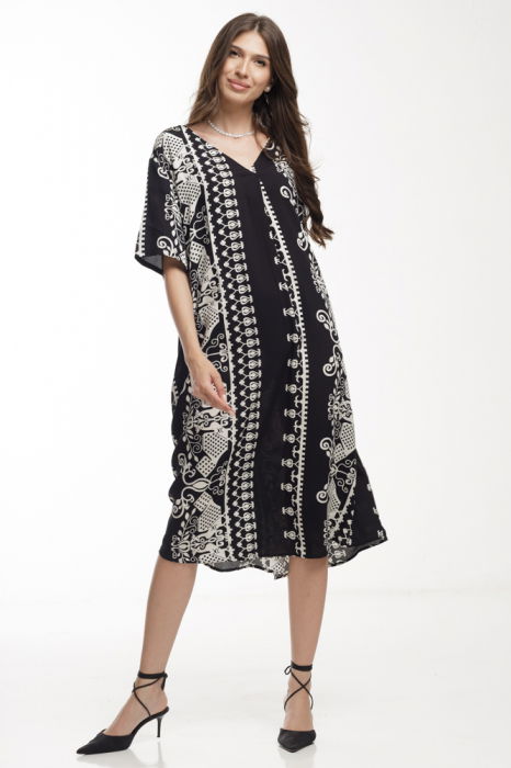 Rochie neagra din vascoza fluida, cu imprimeu grafic alb [2]