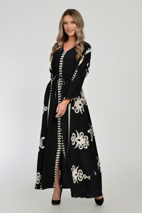 Rochie lunga, neagra, cu elastic in talie si imprimeu decoativ alb, din vascoza [11]