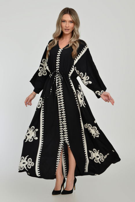 Rochie lunga, neagra, cu elastic in talie si imprimeu decoativ alb, din vascoza [3]