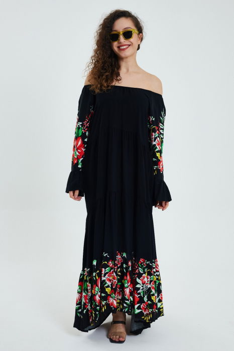 Rochie lunga Madonna neagra cu imprimeu floral, cu 4 volane, din vascoza [2]