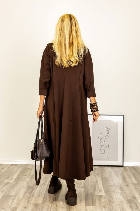 Rochie maxi in clini, cu croi evazat si cusaturi, din tricot de vascoza maro [5]