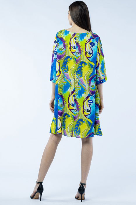 Rochie midi A-line din vascoza cu imprimeu chipuri stilizate, pe fond albastru [3]