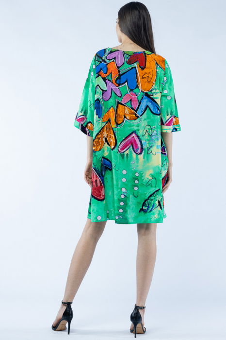 Rochie midi A-line din vascoza cu imprimeu inimi pe fond verde [3]