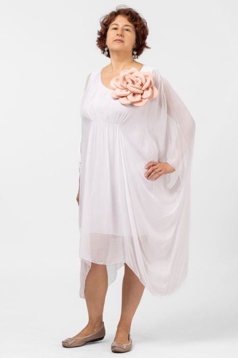 Rochie alba, midi, ampla, din matase si vascoza, cu detaliu sub bust, in colturi [5]