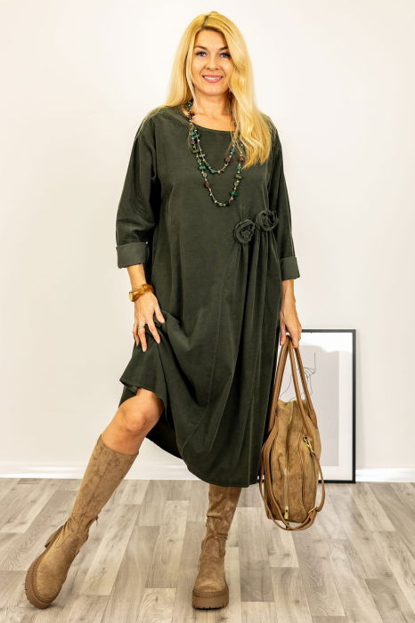 Rochie midi cu taietura oblica si boboci, din catifea reiata kaki [4]