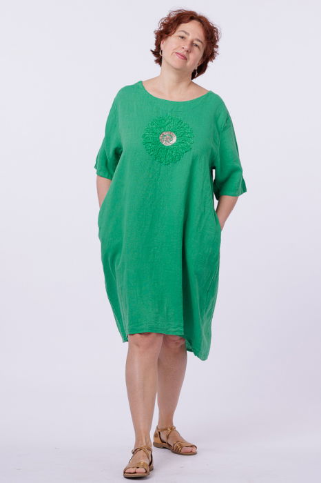 Rochie midi din in cu floare din paiete pe piept, verde [2]